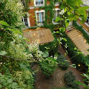 Les Patios Du Marais 2 Parijs